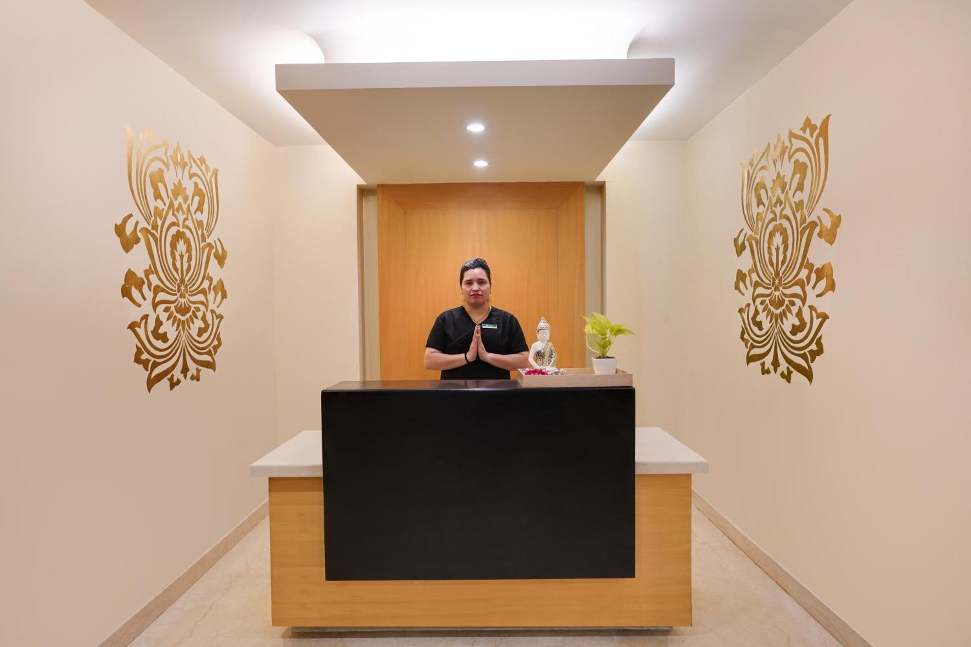 Lemon Tree Premier, Delhi Airport Otel Yeni Delhi Dış mekan fotoğraf